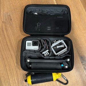 GoPro 7 with box and case